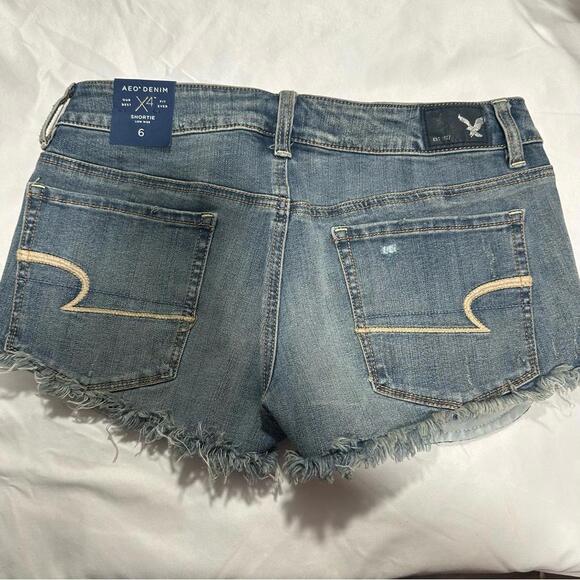 American Eagle Shortie low rise shorts - Picture 2 of 4